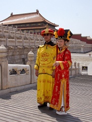 MenschenDSC02074  Der Kaiser und die Kaiserin von China? Man beachte die Handhaltung der Frau!