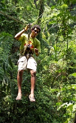 MenschenPICT0326  Unser Instruktor beim Canopy - eine berauschende Erfahrung