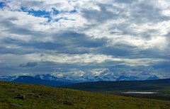 Die Sonne verschwand nun dankenswerterweise hinter den Wolken. Hinter uns, aber auch vor uns am Horizont, brauten sich Gewitterwolken zusammen.