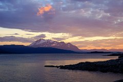 Akka  Akka, auch Áhkká geschrieben, ist ein Bergmassiv in Lappland in Schweden. Im Samischen und Finnischen bedeutet der Name „Altes Weib“ und verweist damit auf die Muttergottheit.