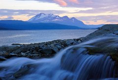 Der Name des Berges inspirierte Selma Lagerlöf: Sie nannte in ihrem Roman Die wunderbare Reise des kleinen Nils Holgersson mit den Wildgänsen die Anführerin der Wildgänse „Akka von Kebnekaise“.